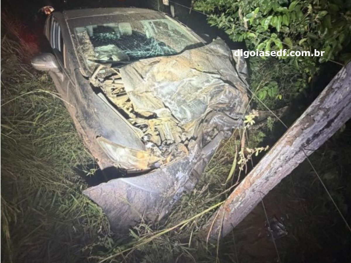 Criança de 3 anos morre após grave acidente entre Fusca e Civic na GO 118