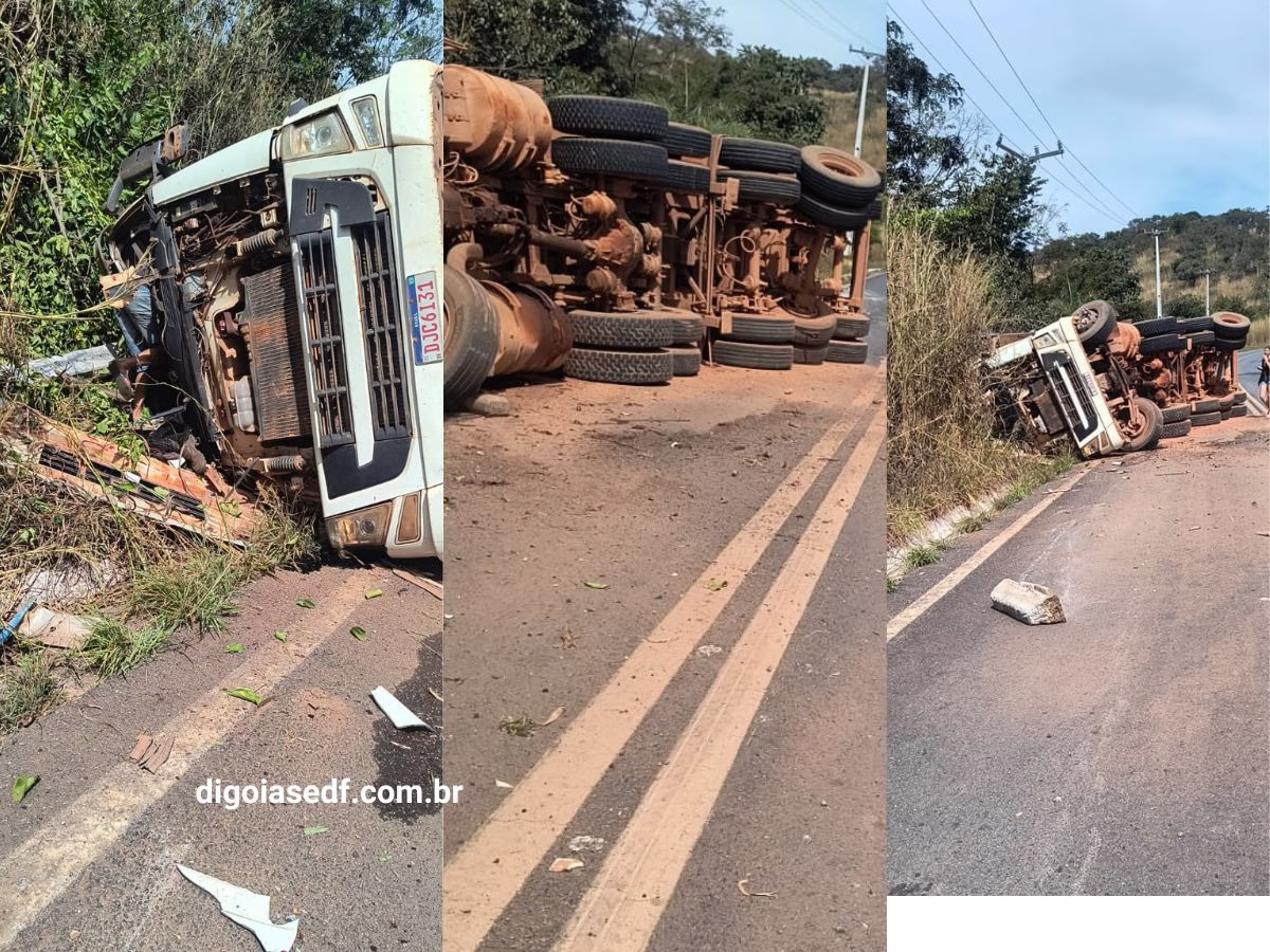 Caminhão tombado na margem da GO 116, em Formosa.