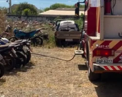 Incêndio no Pátio do SMT em Formosa deixa motos queimadas.