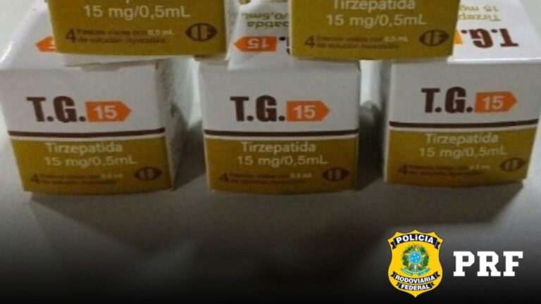PRF apreendeu 20 ampolas de tirzepatida durante fiscalização na BR-020, em Brasília.