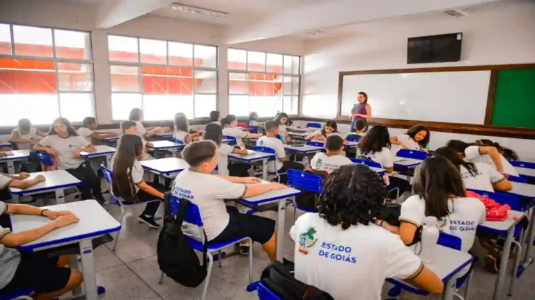 Governo de Goiás convoca 250 professores aprovados no concurso da Seduc.