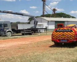 Operador de caminhão Munck morre após choque elétrico em Formosa durante instalação de contêiner