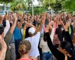 Servidores municipais de Formosa e ação do MPGO para regularizar o pagamento dos salários.