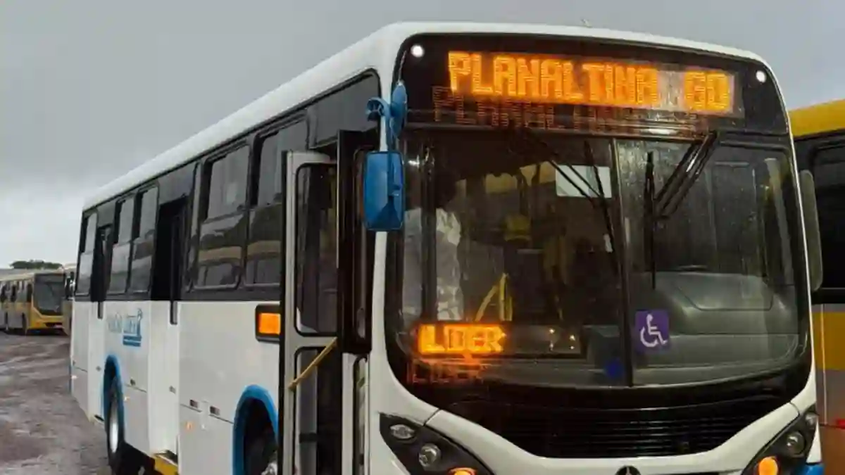 Ônibus entre Formosa e Planaltina de Goiás.